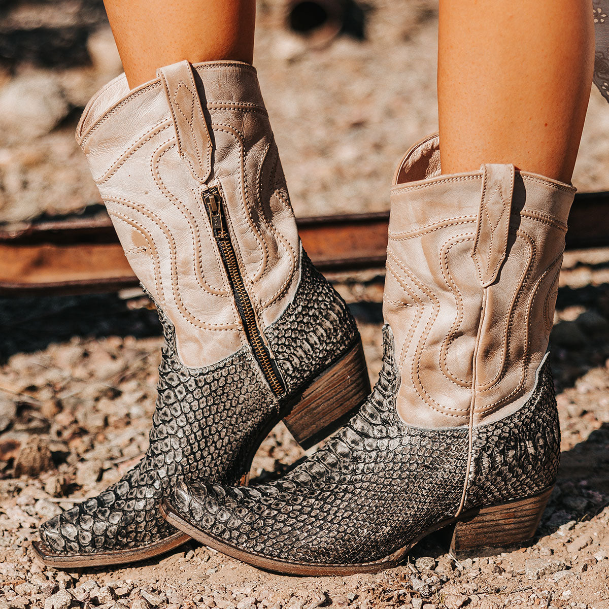 Fashion snakeskin calf boots