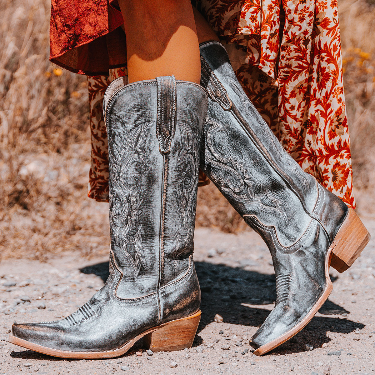 FREEBIRD women's Woodland ice leather cowboy boot with stitch detailing and snip toe construction